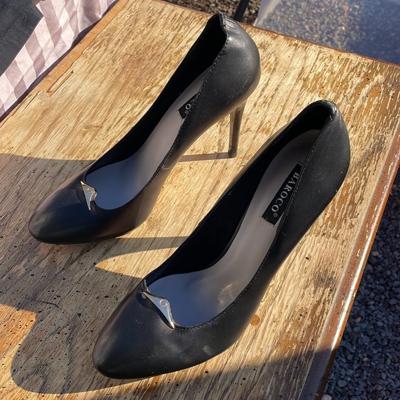 ‼️👠‼️BOGO 50% sexy black essential high heels with cream insoles size US 9.5 - Picture 3 of 8